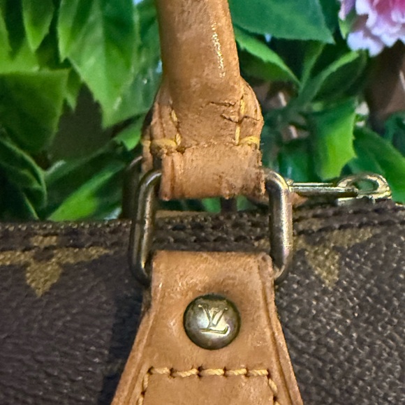 Louis Vuitton Monogram Vintage Mini Speedy - Picture 9 of 17